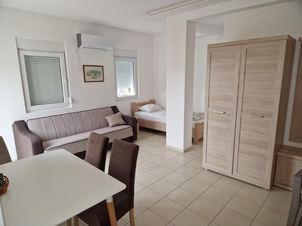 Apartmani Marina Kopitovic Petrovac Extérieur photo